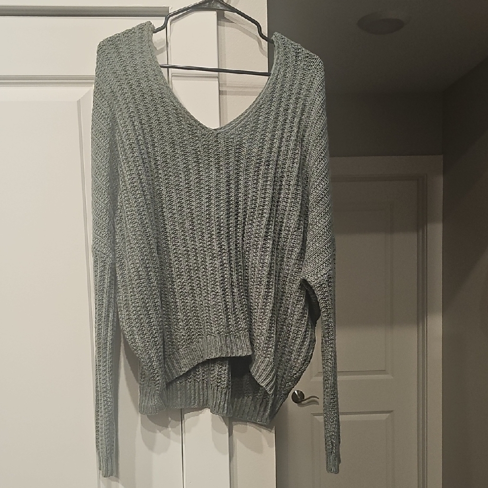 Rue21 Teal V-Neck Sweater with Ribbed Detailing